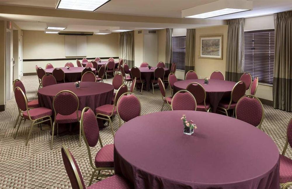 Homewood Suites By Hilton Newark-Cranford Facilities photo